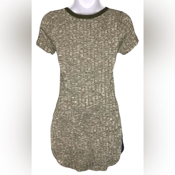 American Dream Olive Heather Curved Split Hem Tunic Shirt Size XSmall Juniors - Picture 2 of 6